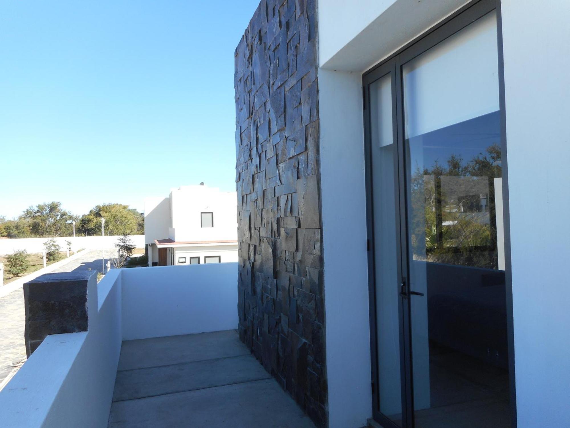 Hermosa Casa En Orilla Del Lago -Zona De Villedos- San Cristobal Zapotitlan Exterior photo